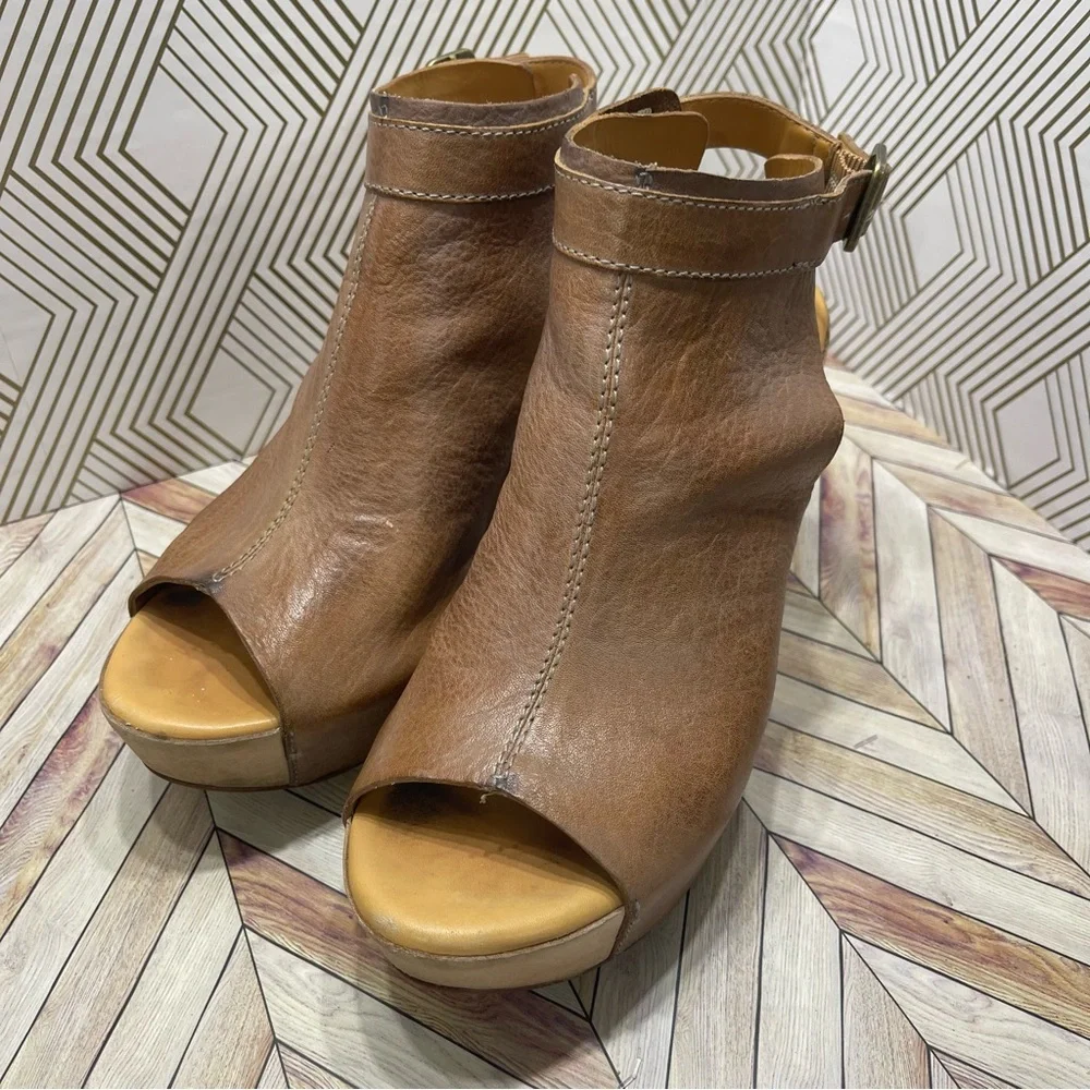 Kork Ease Nero taupe Leather Wrapped Wedge‎ 7 L1